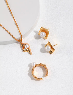 Molten Pearl Ring