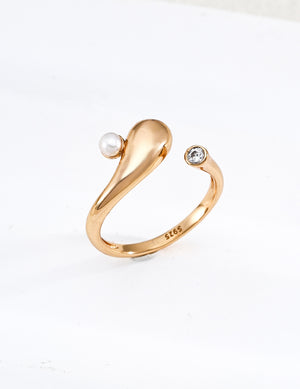 Pearl & Zircon Ring